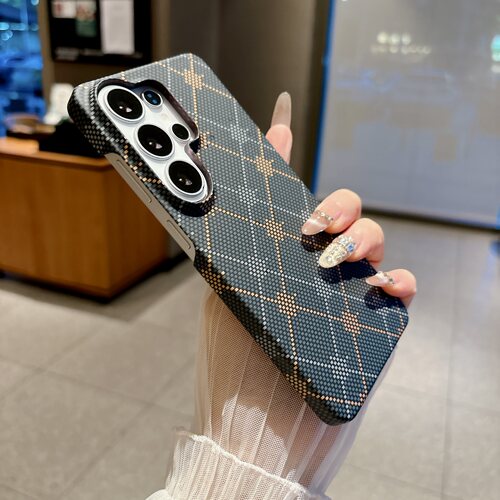 磁吸半包磨砂轻薄手机壳