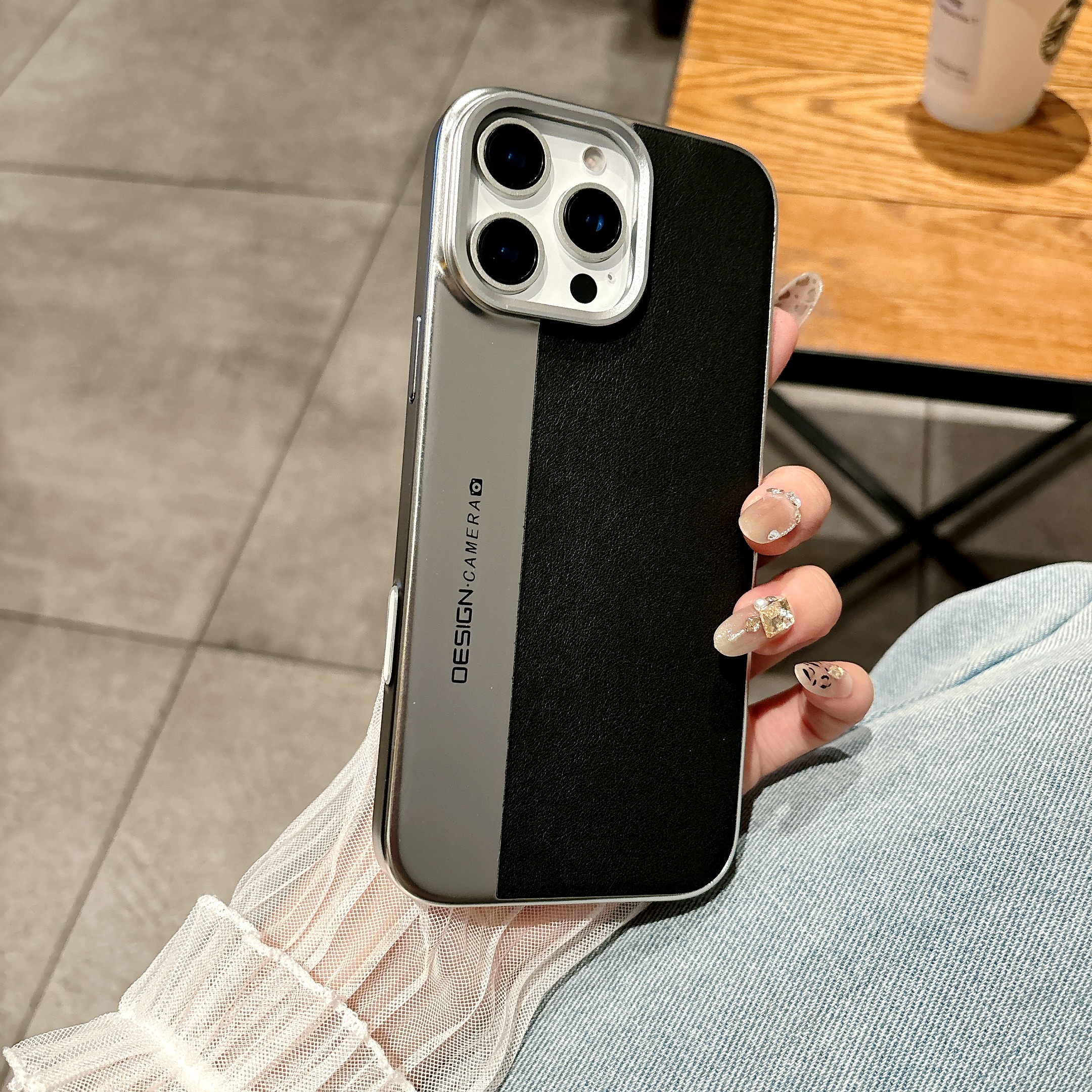 甄选原机素皮适用iPhone16promax手机壳拼接相机纹苹果15pro电镀全包大孔14pm高级感时尚16防摔15/14