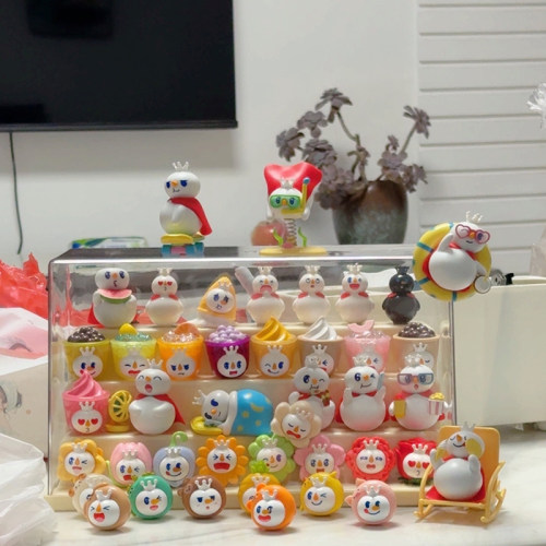 蜜雪冰城萌粒防尘手办展示盒