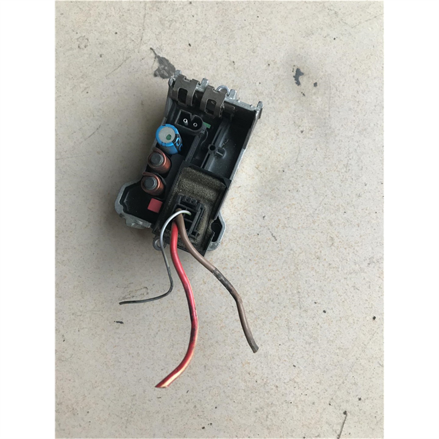 奔驰鼓风机电阻W203W211WE200E280E320E400C180C200C350控制模块