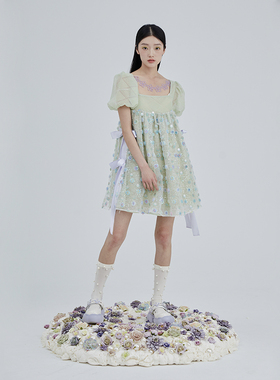 MildRate原创 水晶花朵挂链淡绿色拼接娃娃裙盘花刺绣人鱼公主裙