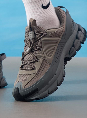 耐克男鞋新款ZOOM VOMERO ROAM休闲透气跑步鞋缓震拒水运动鞋