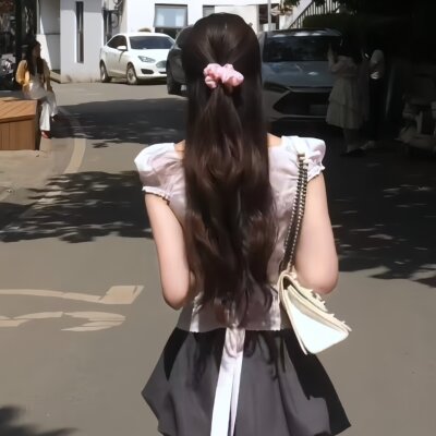春季韩系泡泡袖显瘦短裙两件套