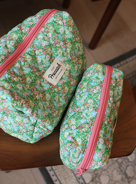 美摘碎花翠绿化妆包大容量便携化妆品收纳包大号洗漱包小清新手包