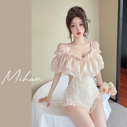 小胸少女风性感女连体泳衣