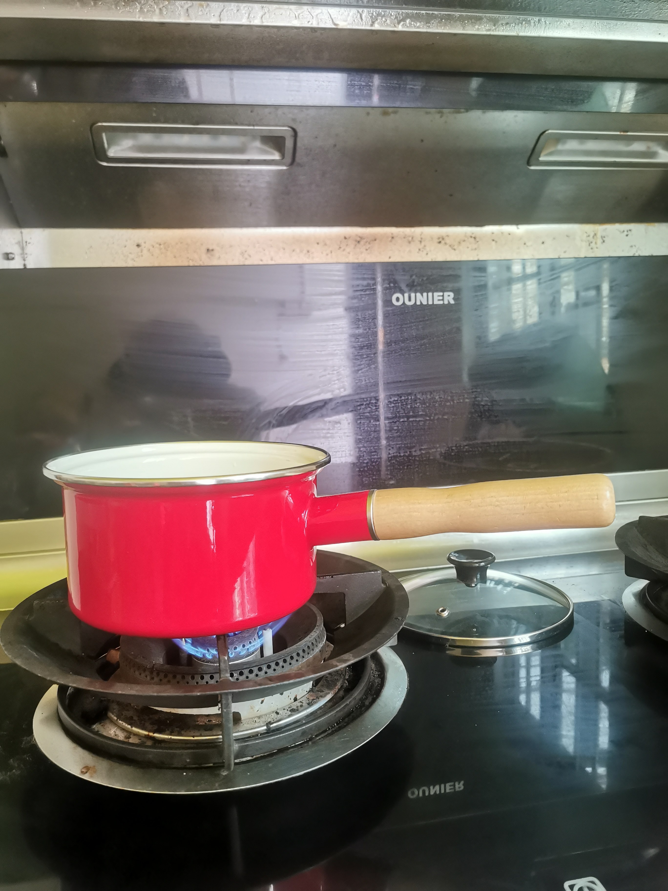 珐琅搪瓷单柄迷你小奶锅外红内白14cm容量900ML