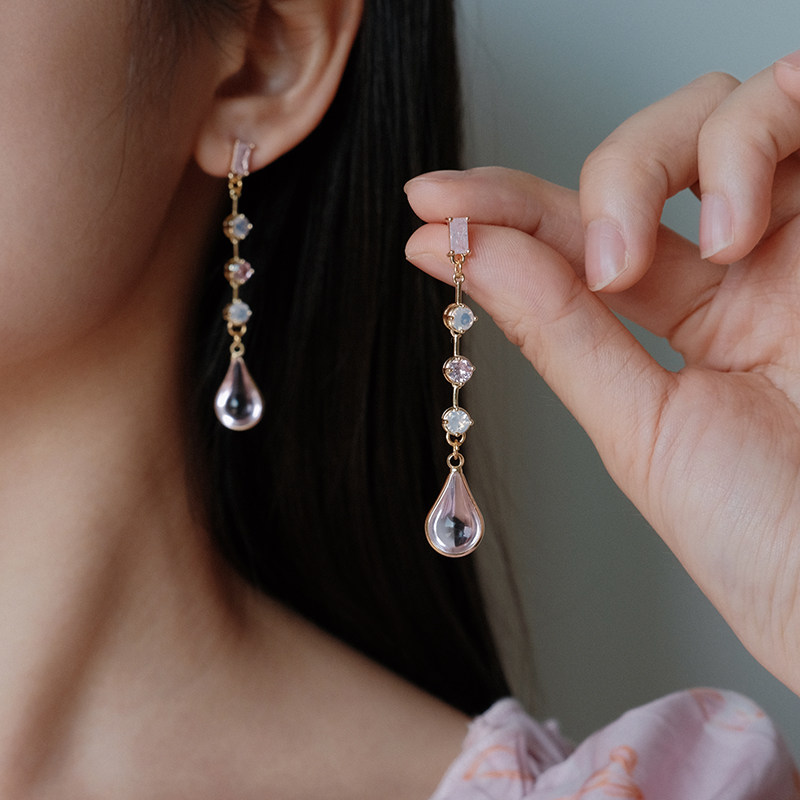 LaHabanagirl淡粉水晶桃花泪长款简约流线型2023新款水滴耳夹耳钉,饰品/流行首饰/时尚饰品新,耳钉,淘宝优惠券,粉丝福利购,淘宝优惠卷