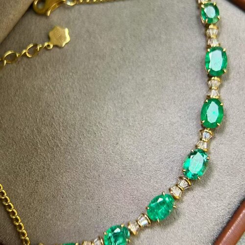 18K钻石镶嵌微油颜色vivid green祖母绿手链 主石3.75克拉 国际证