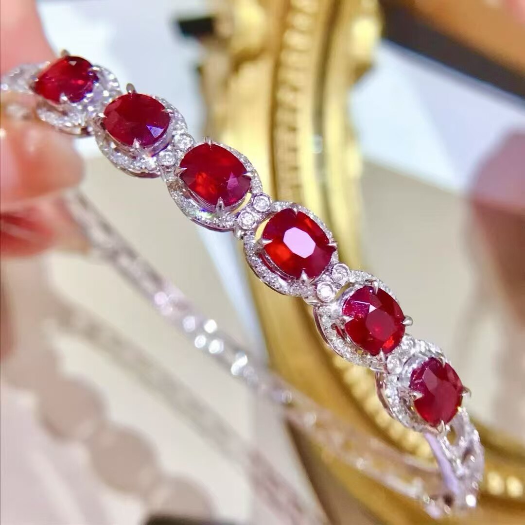 无烧红宝石手镯 纯正鸽血红 红宝4.7ct 18k金6.588克 钻石0.7ct