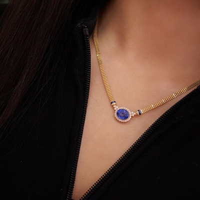 18K金钻石镶嵌 天然无烧矢车菊蓝宝石项链 主石3.52克拉 高贵时髦