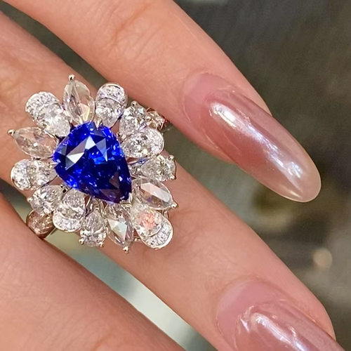 18K金钻石镶嵌 火彩超绝皇家蓝宝石戒指/吊坠两用款 主石3.03克拉