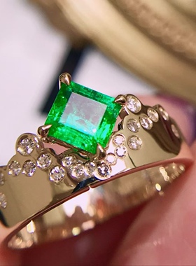 18K金哥伦比亚祖母绿戒指 复古老钱风 vivid green 鲜绿色强荧光