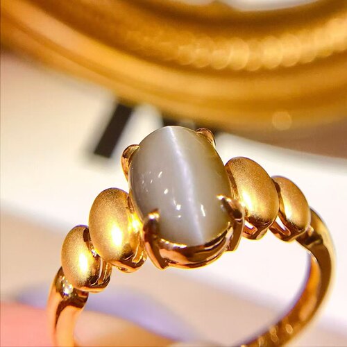 18K金镶嵌金绿猫眼戒指 主石2.6克拉 眼线细直灵动 古法拉丝戒臂