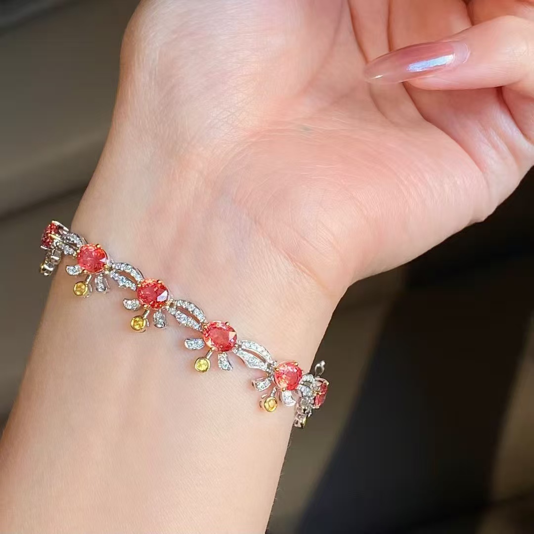 18K金钻石镶嵌 天然帕帕拉恰蓝宝石手链 主石7.58克拉 仙气甜美