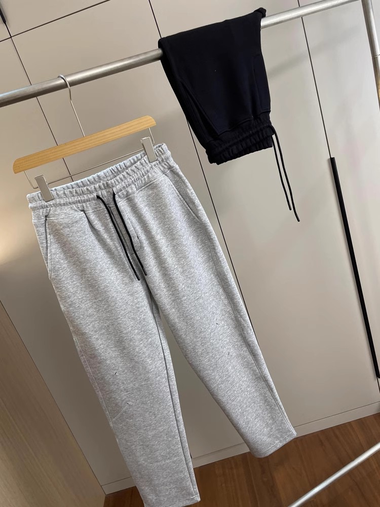 纯色百搭运动通勤休闲卫裤