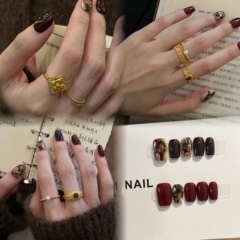 纯手工秋冬红棕色晕染美拉德显白美甲穿戴甲2025新款高级感短甲