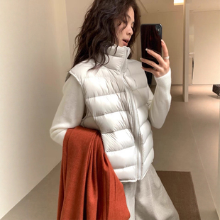 羽绒马甲女秋冬季外穿2025新款时髦洋气小个子短款白鸭绒马夹上衣