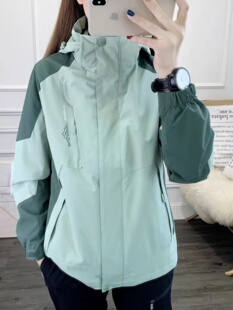 连帽冲锋衣外套女2025春秋新款 宽松显瘦夹克上衣 三合一可拆卸大码