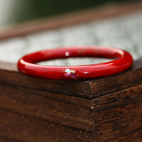 非遗大漆本命年红螺钿马漆器手镯