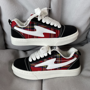 女 男情侣百搭运动滑板鞋 国潮男鞋 ins潮牌小众原创复古闪电面包鞋