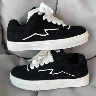 男学生百搭运动板鞋 小众设计复古面包鞋 ins潮牌2025新款 国潮男鞋