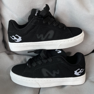 男女百搭情侣运动滑板鞋 国潮男鞋 ins潮牌小众原创复古黑色面包鞋