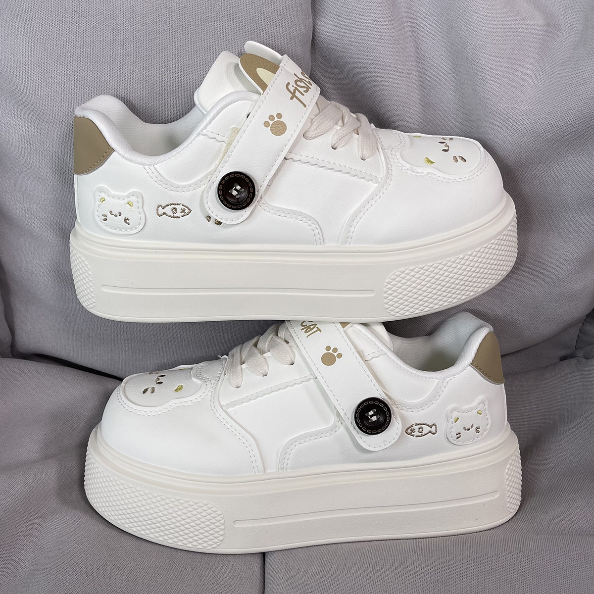 日系软妹厚底增高小白鞋女ins猫咪魔术贴休闲板鞋学生百搭运动鞋