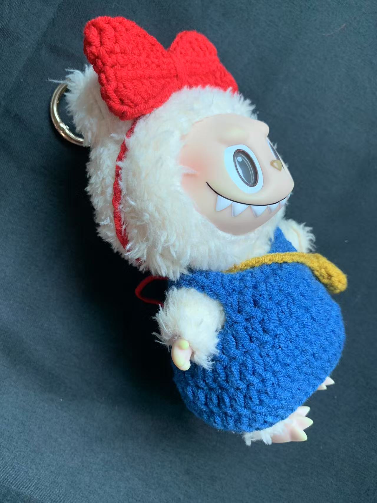 17cm拉布布娃衣搪胶盲盒labubu魔女宅急便套装手作蝴蝶结连衣裙