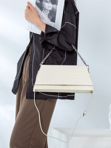 2022新款链条风琴斜挎鳄鱼纹简约