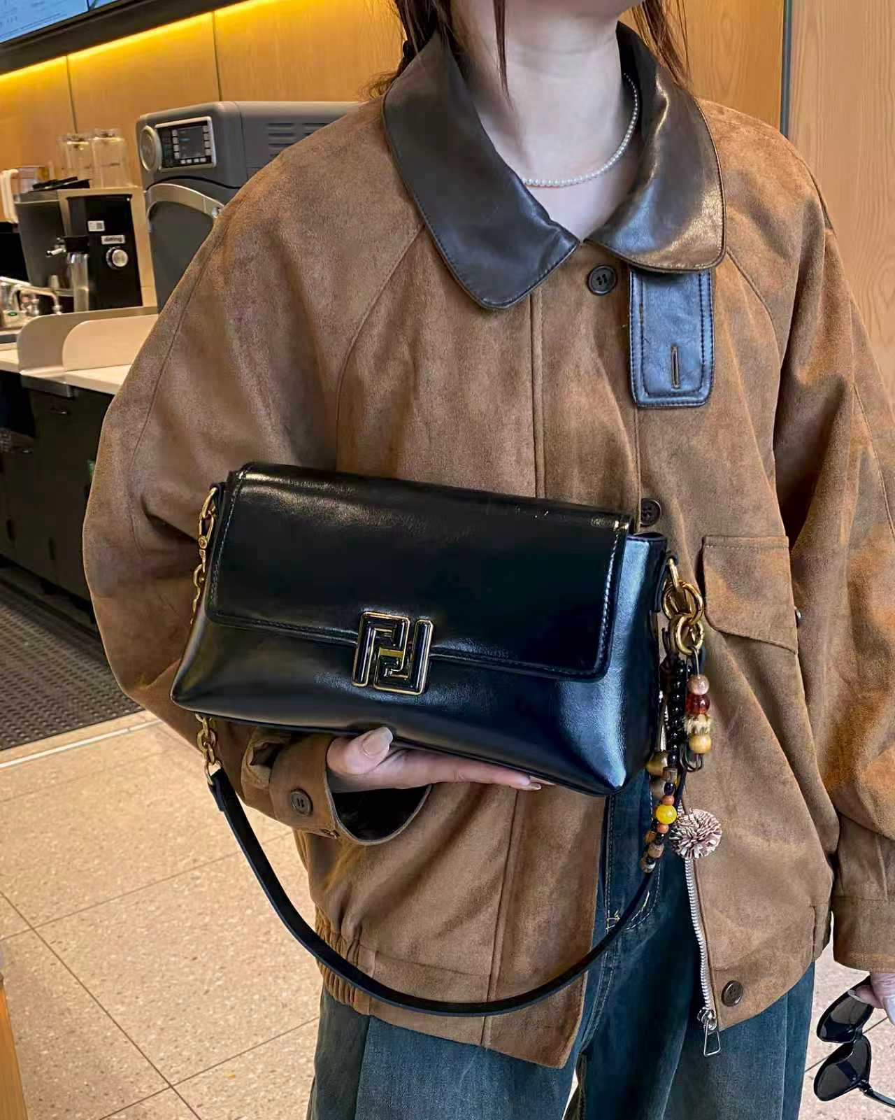 美缇女包小方单肩斜挎时尚百搭潮