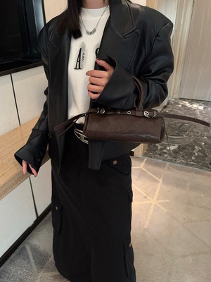 同丰女包小手提机车法棍单肩斜挎