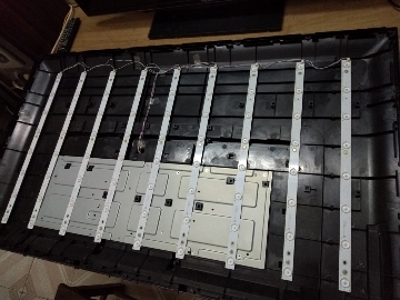 适用瀚丽美EHT65H60灯条CRH-N653535150861DREV1.1-A B背光灯8