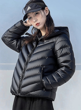 Nike耐克轻薄款羽绒服冬季新款连帽外套女士短款夹克运动服HV5106
