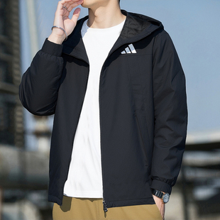 阿迪达斯外套男春季新款梭织拒水防风衣连帽运动服宽松防泼夹克男