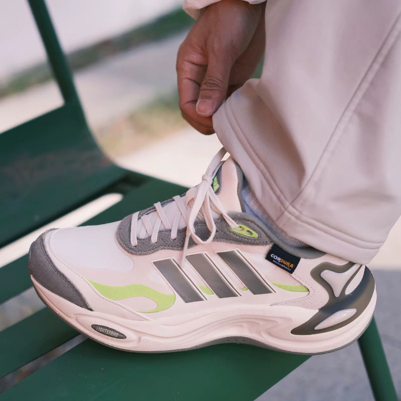 阿迪达斯跑步鞋男冬季新款复古老爹鞋加厚回弹缓震暖风鞋男IH0473,运动鞋new,跑步鞋,淘宝优惠券,粉丝福利购,淘宝优惠卷