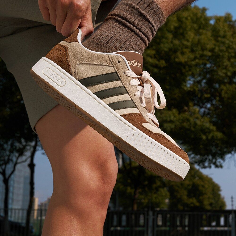 阿迪达斯男鞋冬季新款休闲鞋耐磨低帮复古小白鞋D-PAD小锯齿板鞋
