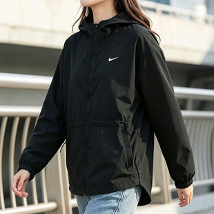 Nike耐克梭织薄款外套女子速干夹克新款连帽跑步上衣宽松版运动服