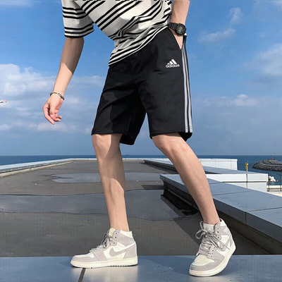 阿迪达斯短裤男裤 夏季新款三条纹运动裤针织休闲五分裤IC9382
