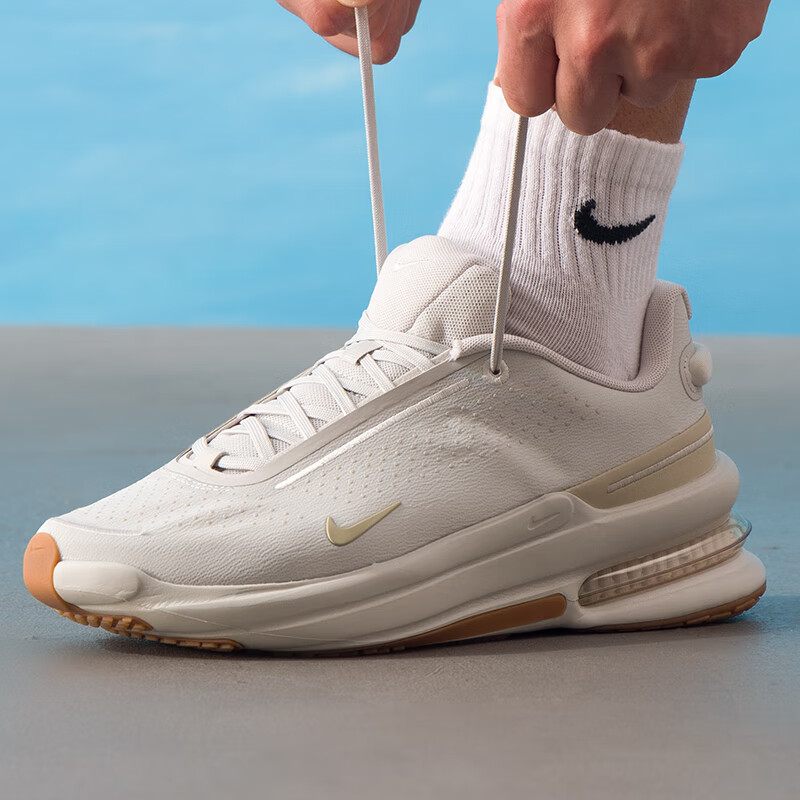 Nike耐克新款男士跑步鞋白色系带气垫缓震舒适百搭运动鞋潮流时尚