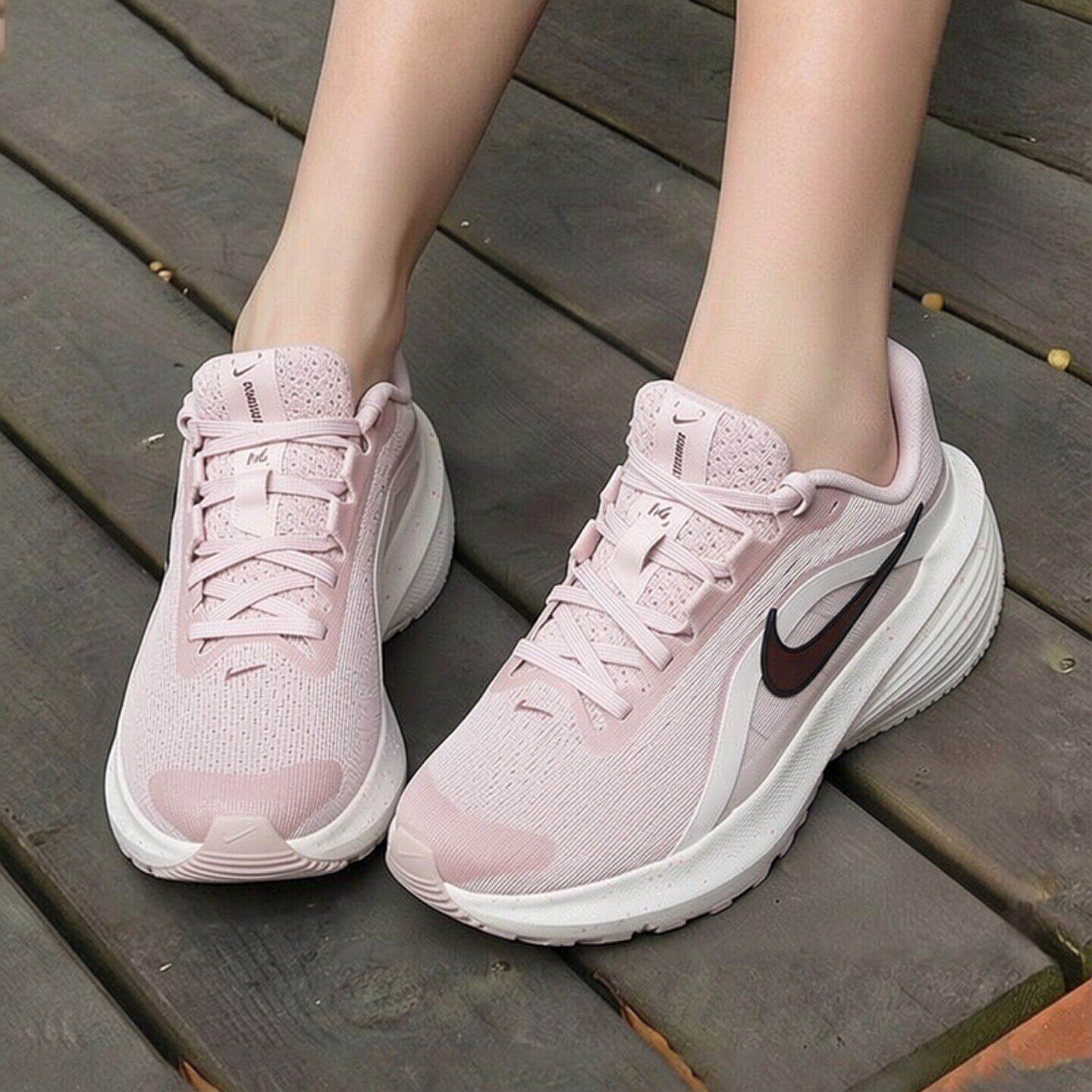 Nike耐克女鞋2026夏新款粉色训练透气运动鞋时尚休闲鞋缓震跑步鞋