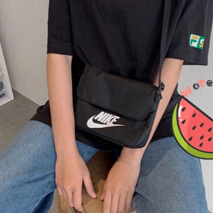 Nike耐克新款 男包旅行女包单肩包CW9300 斜挎包户外休闲运动包正品