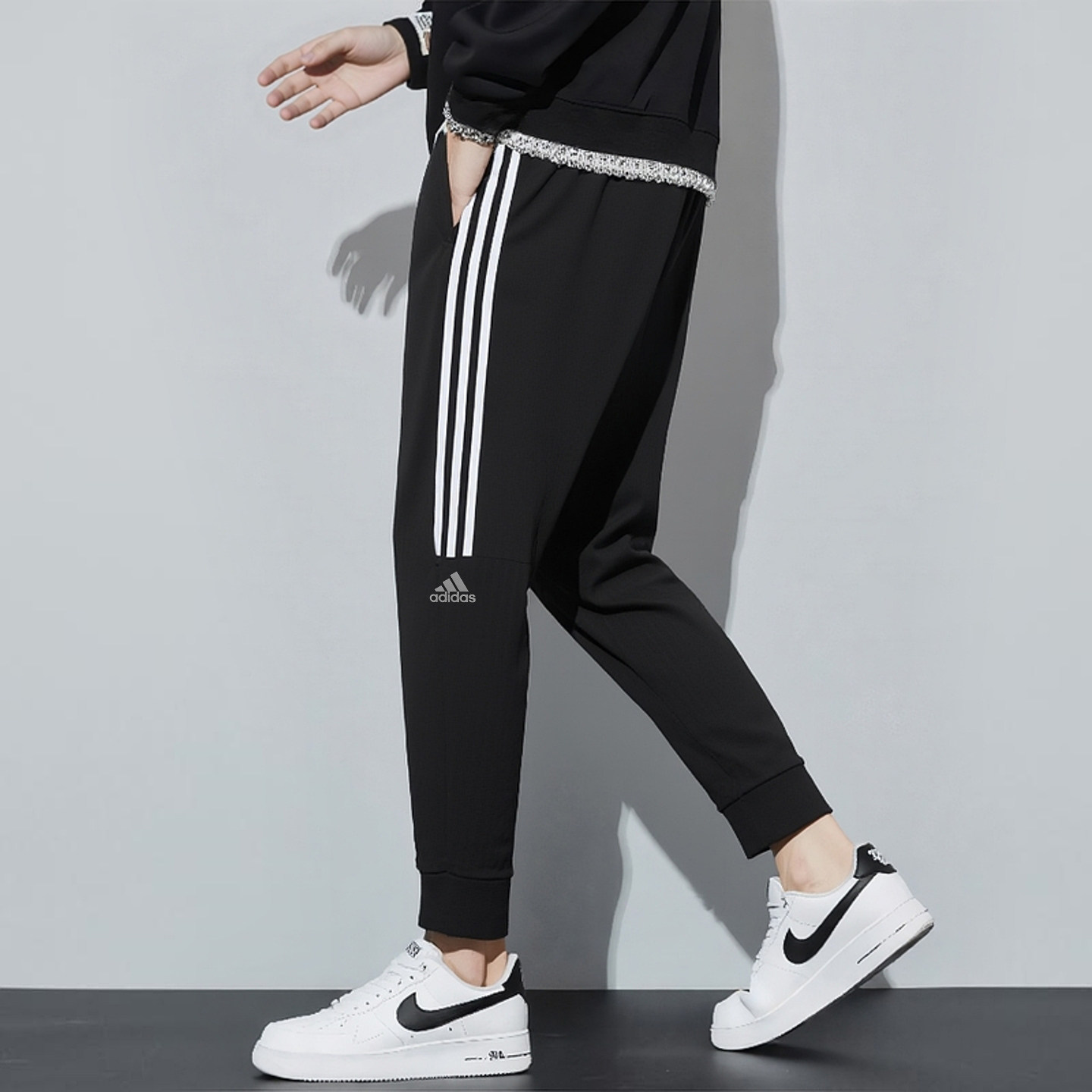 阿迪达斯男裤秋季新款休闲裤子运动裤跑步训练卫裤收口小脚长裤