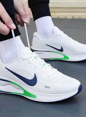 Nike耐克2026年男女透气跑步鞋