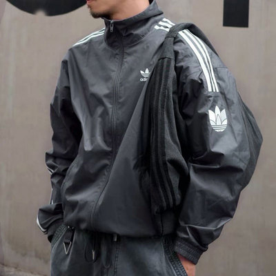 假一赔十阿迪达斯三叶草防风衣男