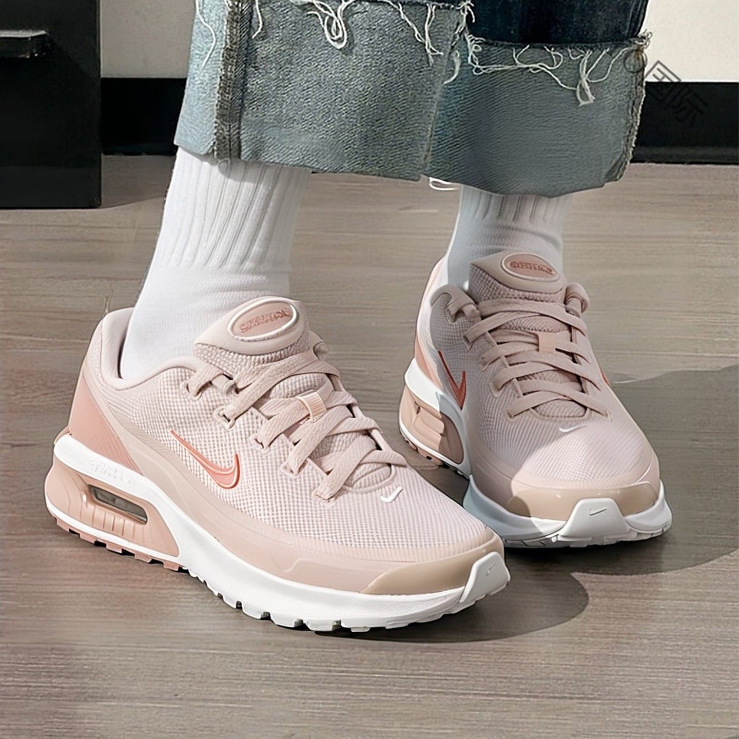 Nike耐克鞋子粉色女鞋2026年新款运动鞋厚底跑步鞋健身网鞋休闲鞋