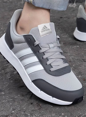 阿迪达斯男鞋2025春季新款透气复古运动灰色轻便缓震跑步鞋IG6552