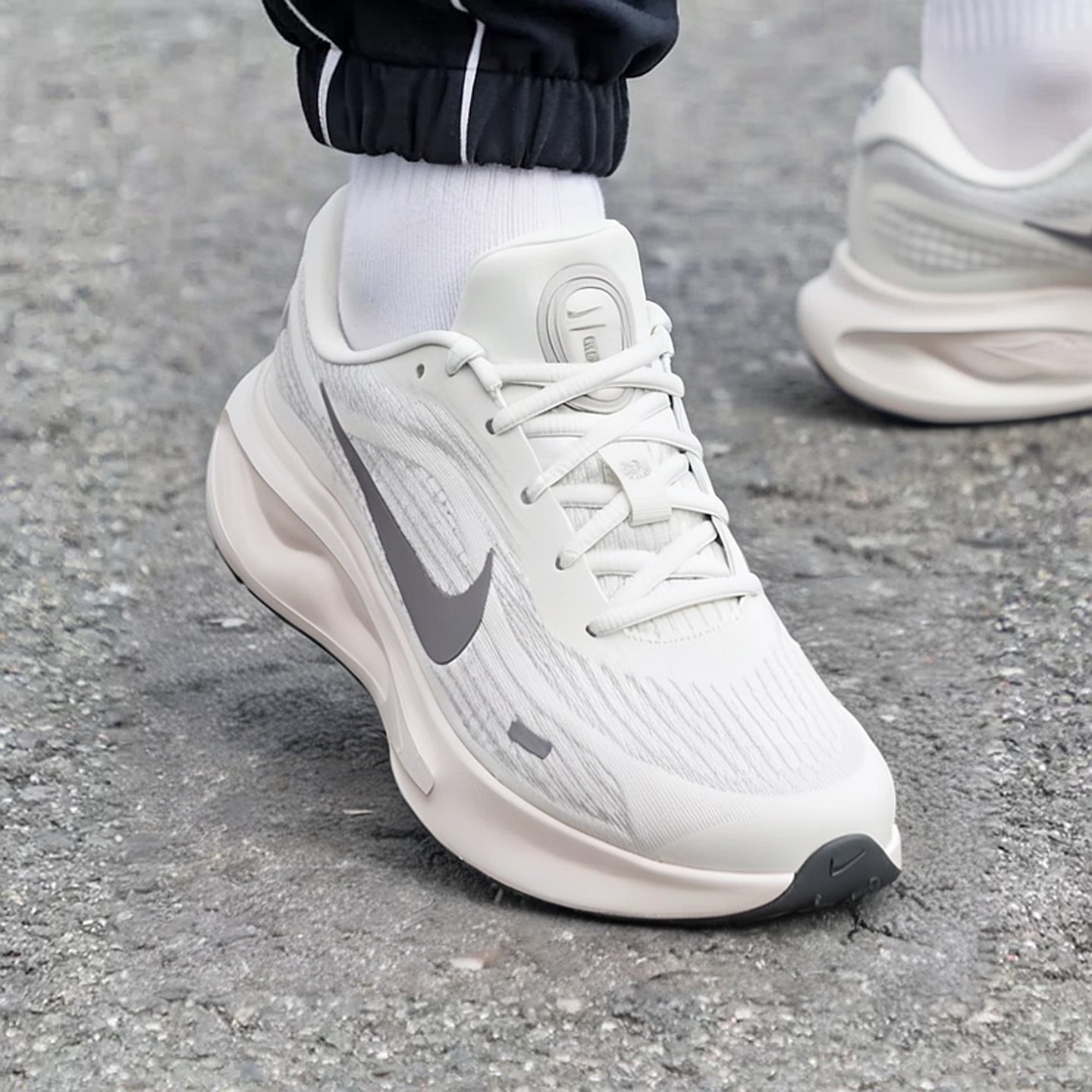 NIKE耐克男鞋新款运动鞋Journey Run轻便透气休闲鞋减震跑步鞋子