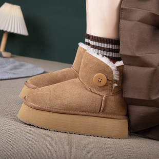 羊毛雪地靴女皮毛一体2026新款冬季棉鞋小码女鞋31 32 33真皮靴子