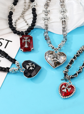 高级感串珠锁骨链爱心十字架项链