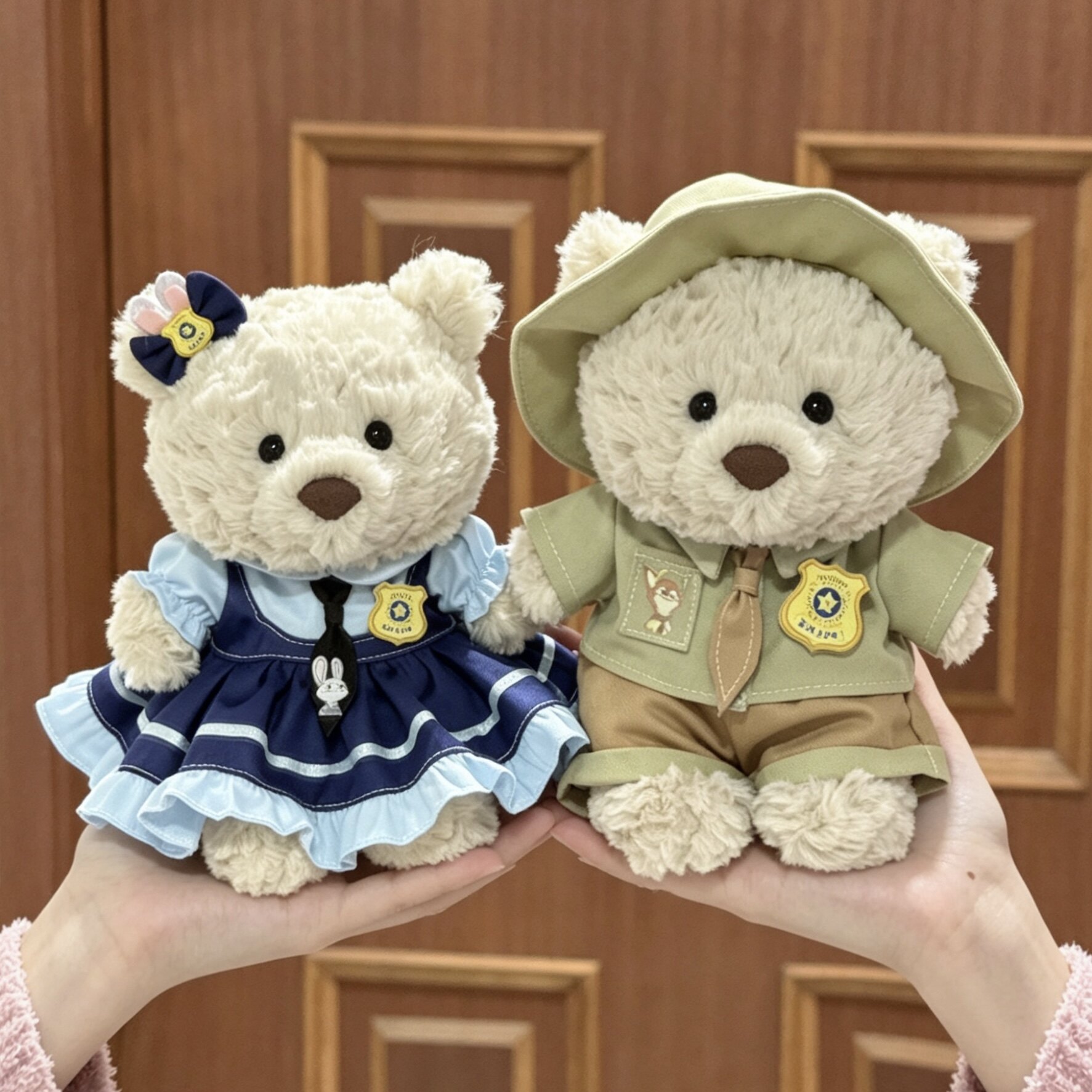 巴塞罗熊熊崽衣服娃衣jellycat兔子警官款手作情侣娃衣